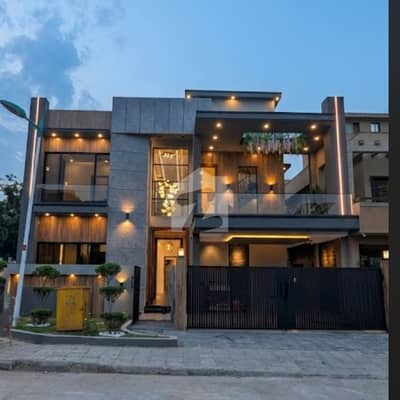 بحریہ ٹاؤن فیز 8 بحریہ ٹاؤن راولپنڈی,راولپنڈی میں 5 کمروں کا 12 مرلہ مکان 5.95 کروڑ میں برائے فروخت۔ بحریہ ٹاؤن فیز 8 بحریہ ٹاؤن راولپنڈی,راولپنڈی میں 5 کمروں کا 12 مرلہ مکان 5.95 کروڑ میں برائے فروخت۔