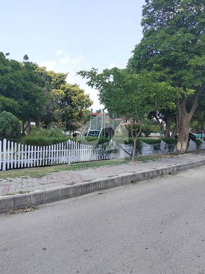 ڈی ایچ اے فیز 3 ۔ بلاک ڈی ڈی ایچ اے ڈیفینس فیز 3,ڈی ایچ اے ڈیفینس,اسلام آباد میں 1 کنال رہائشی پلاٹ 2.35 کروڑ میں برائے فروخت۔ ڈی ایچ اے فیز 3 ۔ بلاک ڈی ڈی ایچ اے ڈیفینس فیز 3,ڈی ایچ اے ڈیفینس,اسلام آباد میں 1 کنال رہائشی پلاٹ 2.35 کروڑ میں برائے فروخت۔