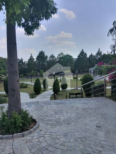 VERY GOOD LOCATION ONE KANAL PLOT AVAIL FOR SALE
