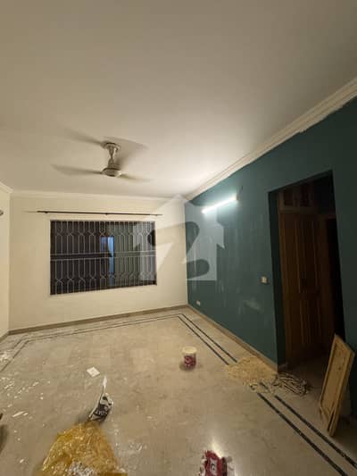Full House For Rent | 5 Bed | 2 Kitchen | 2 Separate Gates | Closed Street
