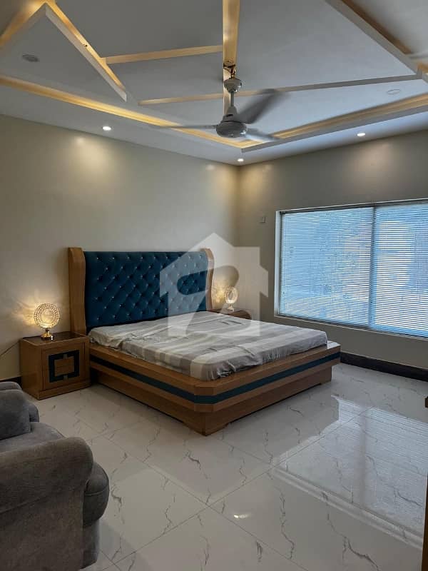 See View Furnished One Big Bed & Lounge See View Furnished One Big Bed & Lounge