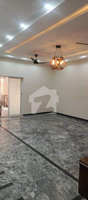 14 Marla New 3th Storey Brand House For Rent Water Boaring