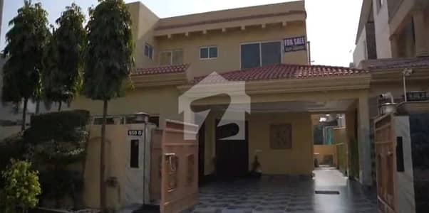 ڈی ایچ اے فیز 6 ڈیفنس (ڈی ایچ اے),لاہور میں 4 کمروں کا 10 مرلہ مکان 6.25 کروڑ میں برائے فروخت۔ ڈی ایچ اے فیز 6 ڈیفنس (ڈی ایچ اے),لاہور میں 4 کمروں کا 10 مرلہ مکان 6.25 کروڑ میں برائے فروخت۔