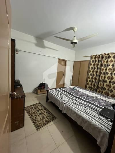 GOLDEN OPPORTUNITY FLATE AVAILABLE FOR SALE GOLDEN HEIGHTS 3 BED DD GULISTAN E JOHAR BLOCK 13