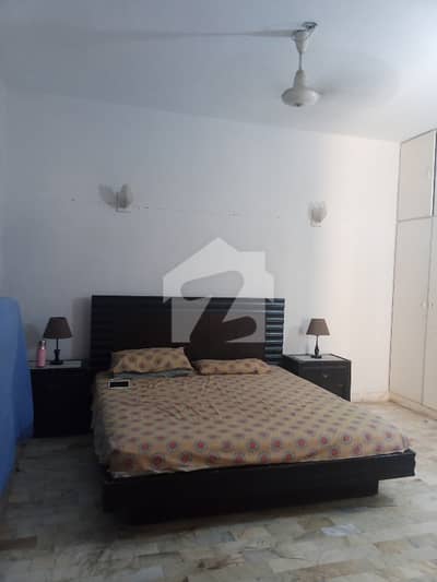 Centrally Located House In Gulshan-e-Iqbal - Block 4A Is Available For sale
