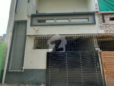 ایچ ۔ 13 اسلام آباد میں 4 کمروں کا 4 مرلہ مکان 1.1 کروڑ میں برائے فروخت۔