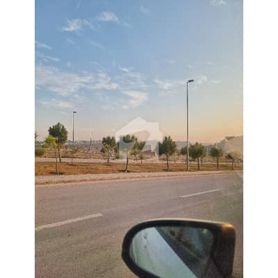 Heighted Plot With 94 Feet Big Front Plot For Sale Heighted Plot With 94 Feet Big Front Plot For Sale