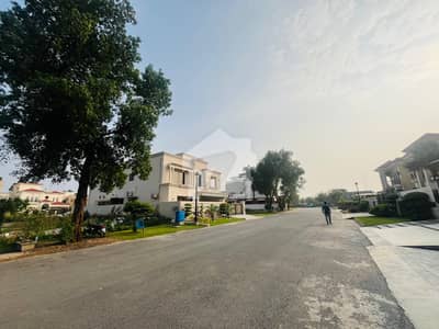 لیک سٹی ۔ سیکٹر ایم ۔ 3 لیک سٹی,رائیونڈ روڈ,لاہور میں 1 کنال رہائشی پلاٹ 6.95 کروڑ میں برائے فروخت۔ لیک سٹی ۔ سیکٹر ایم ۔ 3 لیک سٹی,رائیونڈ روڈ,لاہور میں 1 کنال رہائشی پلاٹ 6.95 کروڑ میں برائے فروخت۔