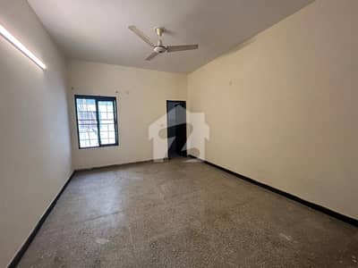 6 KANAL A BEAUTIFUL FARM HOUSE COVERD AREA AVAILABLE FOR SALE IN METAL ROAD ON SUE-E-ASAL RAIWIND ROAD 6 KANAL A BEAUTIFUL FARM HOUSE COVERD AREA AVAILABLE FOR SALE IN METAL ROAD ON SUE-E-ASAL RAIWIND ROAD