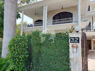 ایف ۔ 10/2 ایف ۔ 10,اسلام آباد میں 6 کمروں کا 1 کنال مکان 23.0 کروڑ میں برائے فروخت۔ ایف ۔ 10/2 ایف ۔ 10,اسلام آباد میں 6 کمروں کا 1 کنال مکان 23.0 کروڑ میں برائے فروخت۔