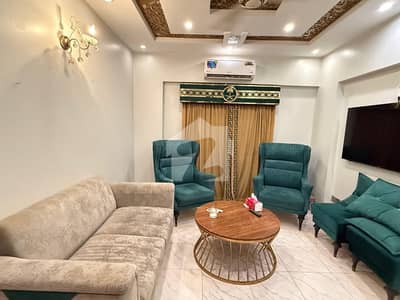 سحر کمرشل ایریا ڈی ایچ اے فیز 7,ڈی ایچ اے ڈیفینس,کراچی میں 3 کمروں کا 8 مرلہ فلیٹ 1.25 لاکھ میں کرایہ پر دستیاب ہے۔