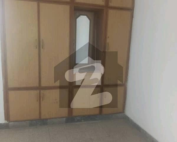 جی ۔ 11/1 جی ۔ 11,اسلام آباد میں 3 کمروں کا 5 مرلہ بالائی پورشن 70.0 ہزار میں کرایہ پر دستیاب ہے۔ جی ۔ 11/1 جی ۔ 11,اسلام آباد میں 3 کمروں کا 5 مرلہ بالائی پورشن 70.0 ہزار میں کرایہ پر دستیاب ہے۔