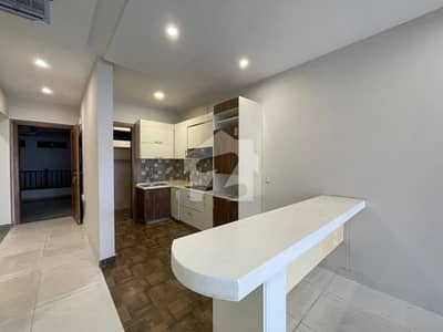 2458 Sq Feet 3 Bedrooms Apartment With Servant Available For Sale In Sector H