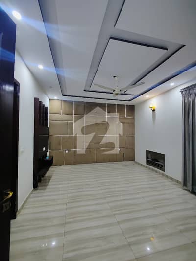 1 Kanal Lower Portion For Rent In Uet Like A Brand New
