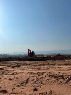 8 Marla Plot In Bell Commercial, Ready For Possession, Installment Plan
