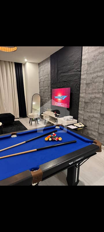 2-Bedroom Luxury Apartment with Gaming & Pool Table at Sky Park One