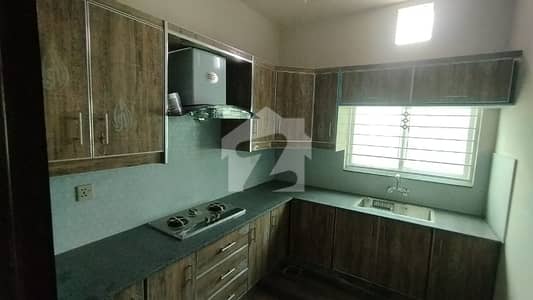 10 Upper Portion Available For Rent Wapda Town Ph1 Block E2