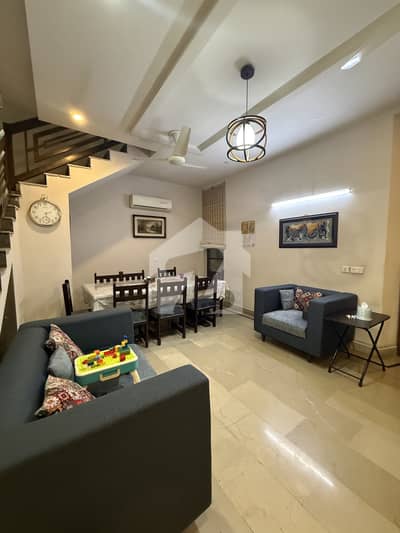 8 MARLA BRAND NEW HOUSE FOR SALE 8 MARLA BRAND NEW HOUSE FOR SALE