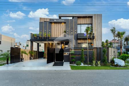 A 21 Marla House In Lahore Is On The Market For Sale