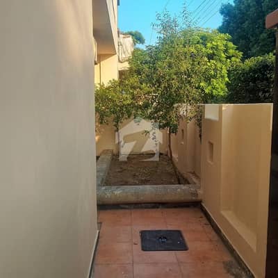 3 Bed Room House Available For Rent in Askari 11