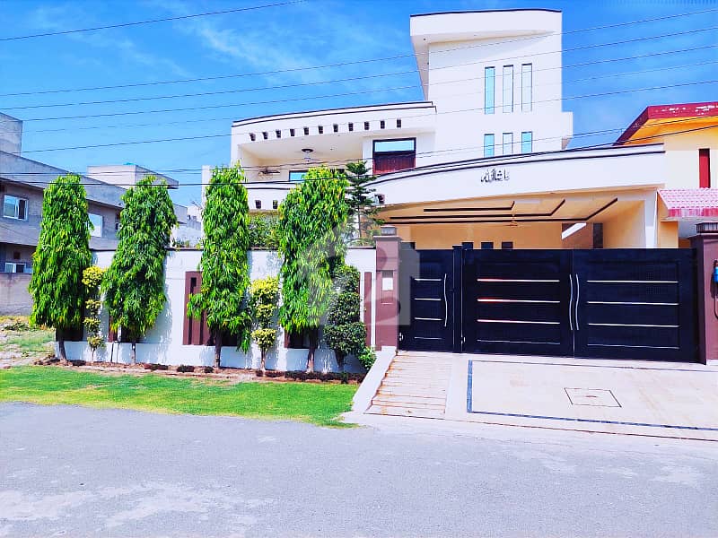 1 KANAL SINGLE STOREY HOUSE FOR SALE 1 KANAL SINGLE STOREY HOUSE FOR SALE