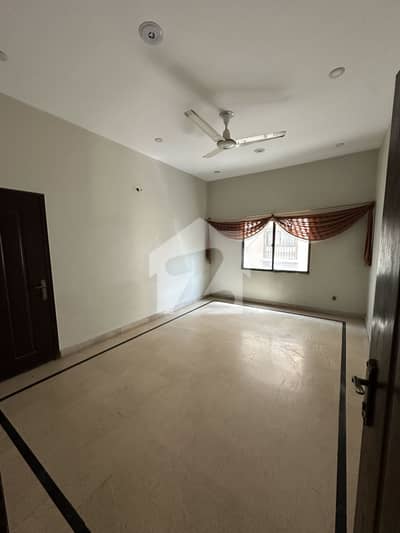 Looking For A Upper Portion In Gulshan-E-Iqbal - Block 13/D Looking For A Upper Portion In Gulshan-E-Iqbal - Block 13/D
