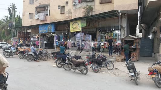 22 shops' market on main rd for sale