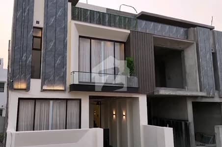 BRAND NEW MODERN VILLAS AT INSTALLMENT AVAILABLE IN LAKE CITY BRAND NEW MODERN VILLAS AT INSTALLMENT AVAILABLE IN LAKE CITY