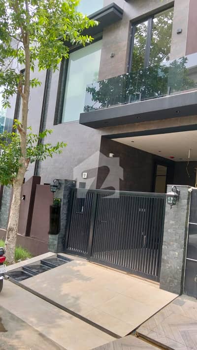 5 Marla Luxury Brand New Corner House For Sale DHA Phase 9 Town, Lahore
