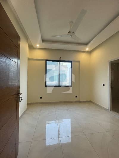 1700 Square Feet Flat For Grabs In DHA Defence