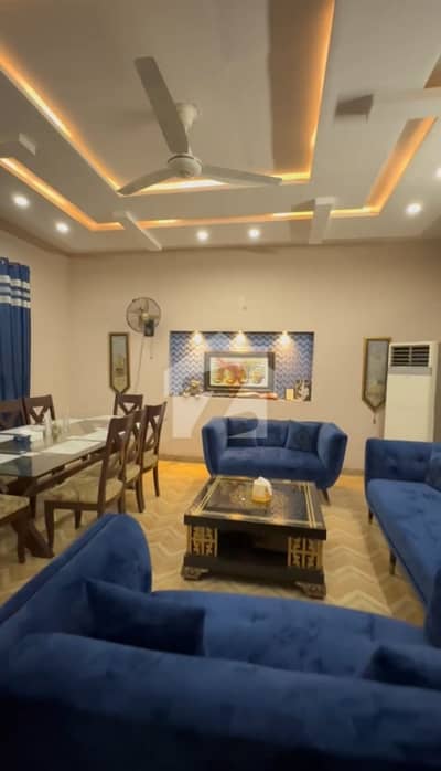 Kanal House For Sale In Uet Society College Road Lahore