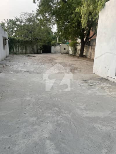 10 kanal property Available for Rent Near Kalma Chowk Gulberg. . .