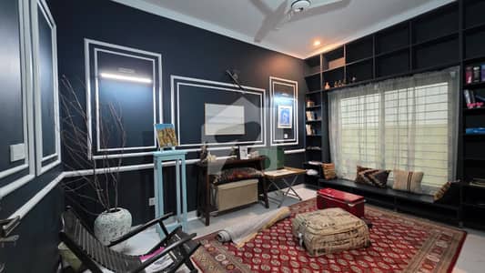 Experience Luxury Living in This Stunning 7 Bedroom Villa