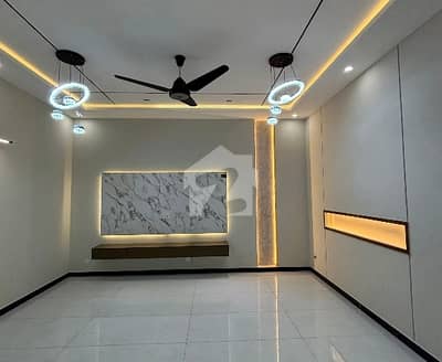 Upper Portion Of 1 Kanal In Mumtaz City Is Available