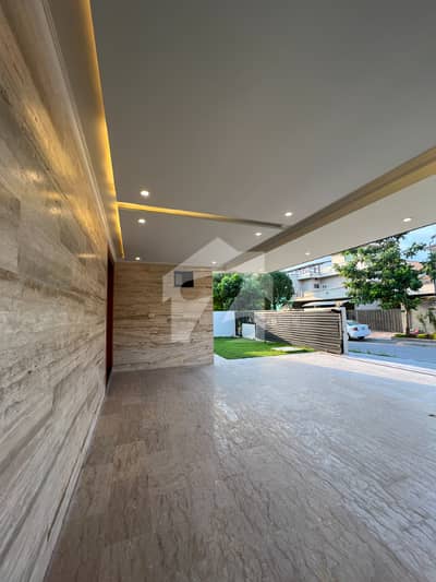 GROUND PORTION WALKING DISTANCE FROM GIGA MALL