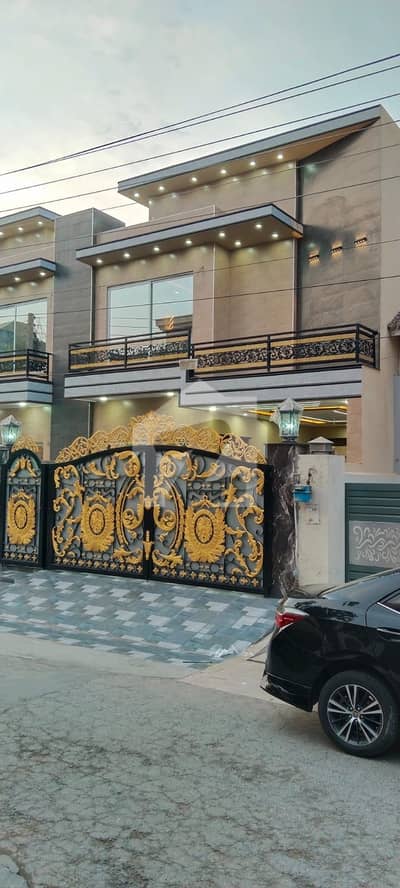 10 Marla Brand New Luxury Ultra Modern Style Super Hot Location All Original Picture attached With Direct Owner Available For Sale in PIA Housing Society.