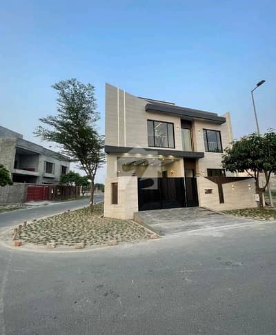 Corner House For Sale In Rs. 24500000