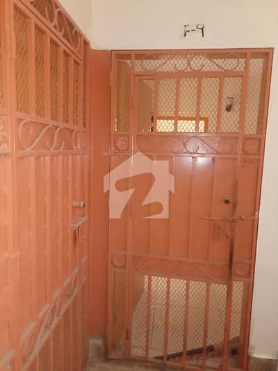 A Flat Of 990 Square Feet In Gulistan-E-Jauhar