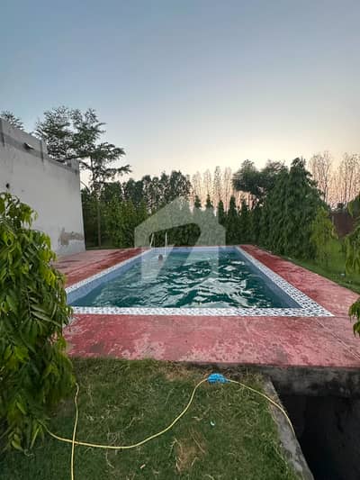 برکی روڈ کینٹ,لاہور میں 1 کمرے کا 4 کنال فارم ہاؤس 17.0 ہزار میں کرایہ پر دستیاب ہے۔
