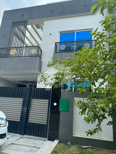 5 Marla House For Sale | 3 Bedrooms With Attached Bathrooms | Prime Location | Best Investment Opportunity Description: 5 Marla House For Sale | 3 Bedrooms With Attached Bathrooms | Prime Location | Best Investment Opportunity Description: