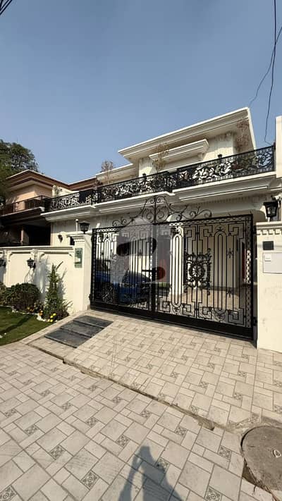 10 Marla Upper Portion available for rent in DHA Phase 3 - Block Z, Lahore
