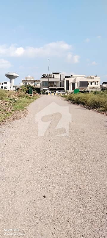 G14/1 clear land plot for Sale Size 30*60 70 feet road