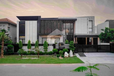 ANW REAL ESTATE PROUDLY OFFERS: 1 KANAL ELEGANT AND FULLY MAINTAINED SUPER HOT LOCATED BUNGALOW IS AVAILABLE IN THE BEST BLOCK OF DHA PHASE 5 LAHORE.