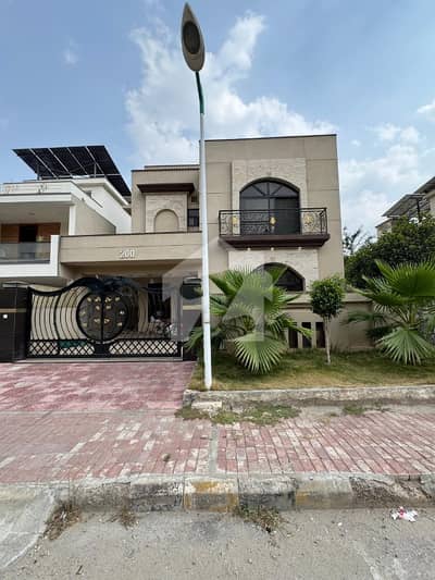 10 Marla Brand New Condition House Available For Rent In Bahria Town Sector B 10 Marla Brand New Condition House Available For Rent In Bahria Town Sector B