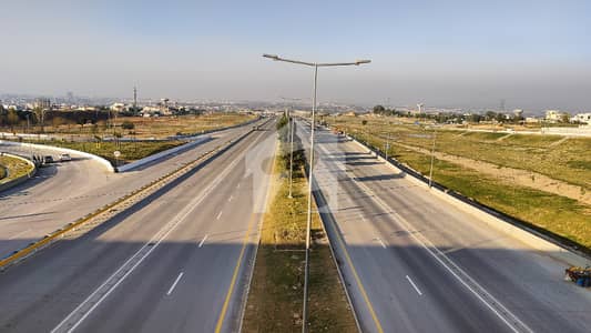 ڈی ایچ اے ویلی - بلیوبیل سیکٹر ڈی ایچ اے ویلی,ڈی ایچ اے ڈیفینس,اسلام آباد میں 8 مرلہ رہائشی پلاٹ 70.0 لاکھ میں برائے فروخت۔ ڈی ایچ اے ویلی - بلیوبیل سیکٹر ڈی ایچ اے ویلی,ڈی ایچ اے ڈیفینس,اسلام آباد میں 8 مرلہ رہائشی پلاٹ 70.0 لاکھ میں برائے فروخت۔