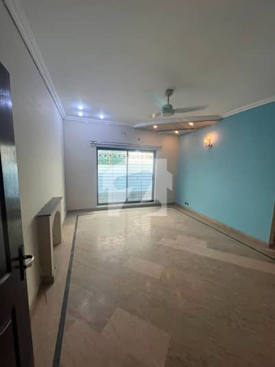 11 Marla Lower Portion For Rent Near Ucp University & Shaukat Khanam Chowk
