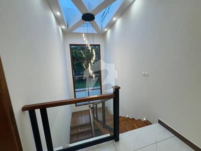 Brand new 500yd Bungalow Pool+Study room