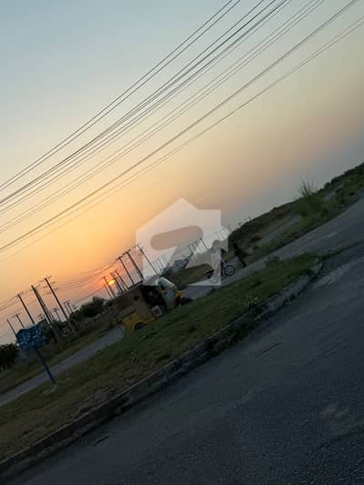 Plot number 38. Street Main Service Road 150 feet. Level Size 30*60. CDA Tronsfer Possition Available D -12500000