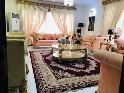 1000 Yards Luxury House Available For Sale Chance Deal