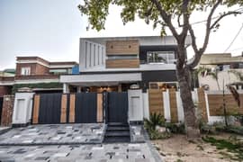10 MARLA ELEGANT AND FULLY MAINTAINED SUPER HOT LOCATED BUNGALOW IS AVAILABLE IN THE BEST BLOCK OF DHA PHASE 7 LAHORE. 10 MARLA ELEGANT AND FULLY MAINTAINED SUPER HOT LOCATED BUNGALOW IS AVAILABLE IN THE BEST BLOCK OF DHA PHASE 7 LAHORE.